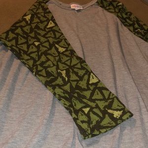 3/4 sleeve (baseball style) tee